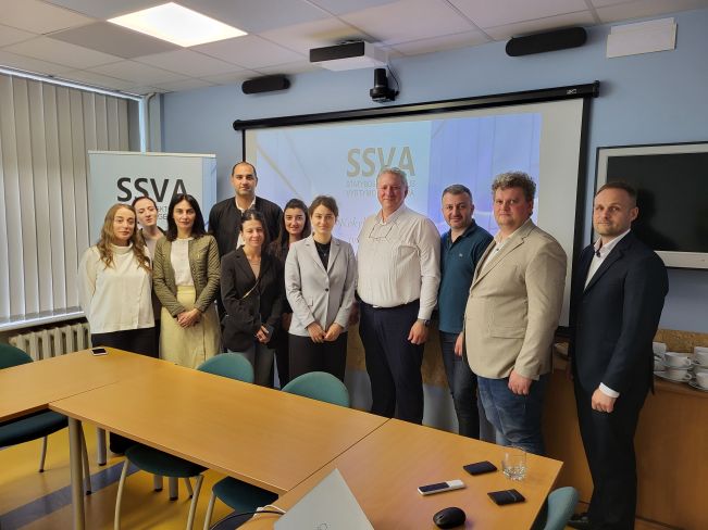 SSVA su Sakartvelo atstovais pasidalino Lietuvos patirtimi sertifikuojant pastatų energinį naudingumą
